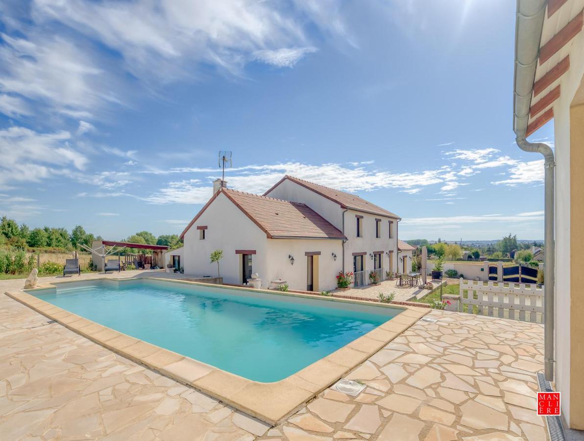 Châtellerault Maison Blanche Piscine Et Petit Dejeuner المظهر الخارجي الصورة